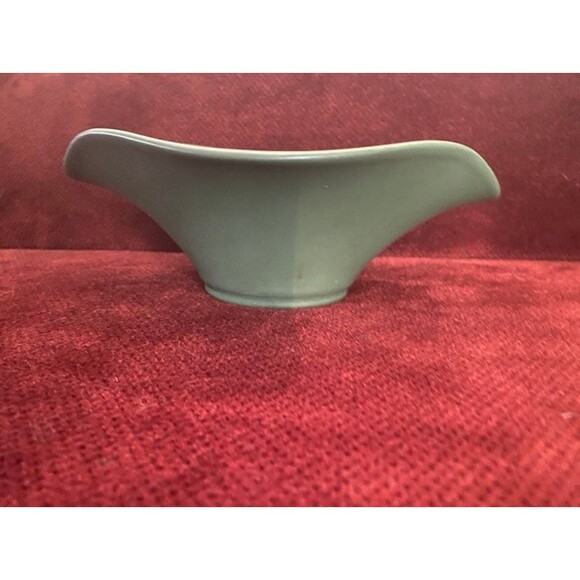 Hyalyn Matte Green Porcelain Bowl - Picture 2 of 6